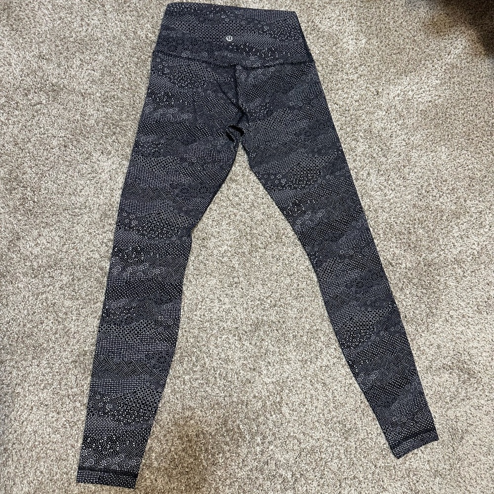 Lululemon Athletica Black Patterned Leggings